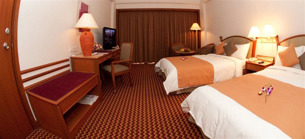 Parkcity Everly Hotel ミリ エクステリア 写真
